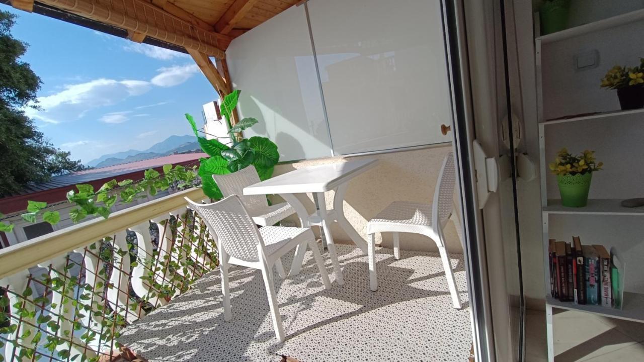 Beach Apartment With Beach Chairs N.1 Utjeha Dış mekan fotoğraf